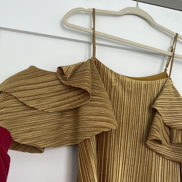 DONATED - Picture 2 of 9